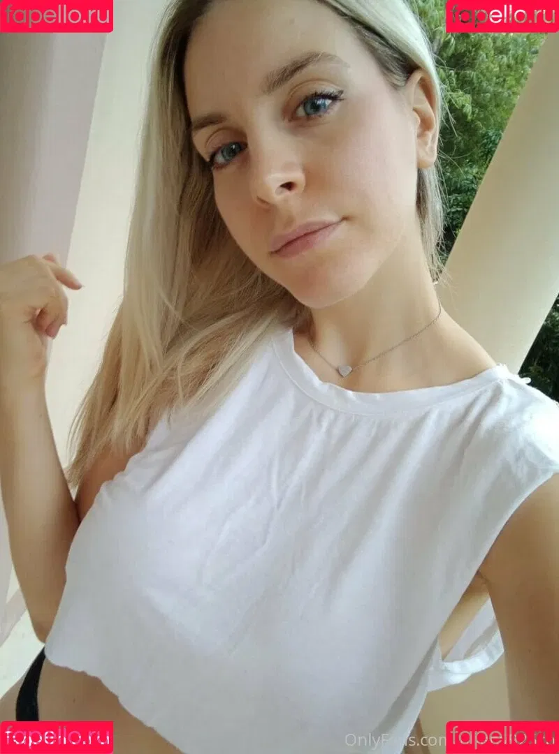 celinebbyx Onlyfans Photo Gallery 