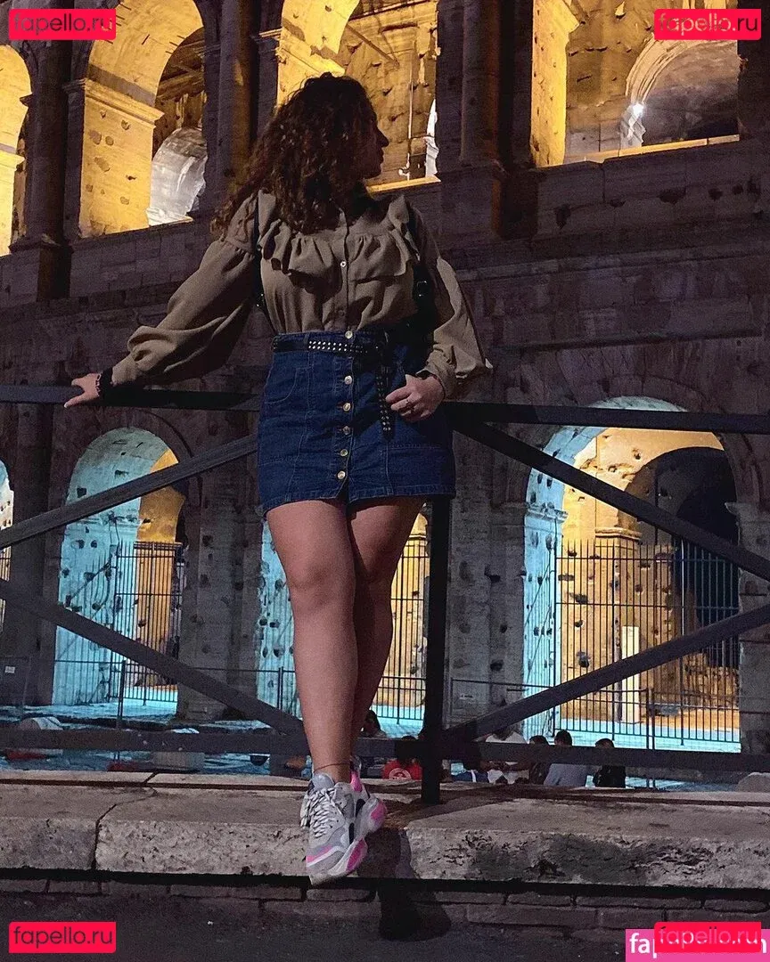 FromRomeToNaples Onlyfans Photo Gallery 