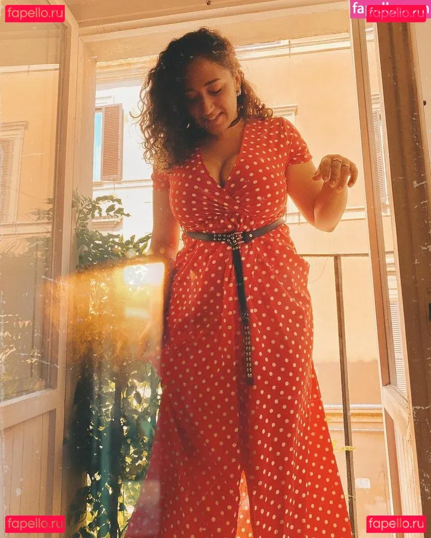 FromRomeToNaples Onlyfans Photo Gallery 