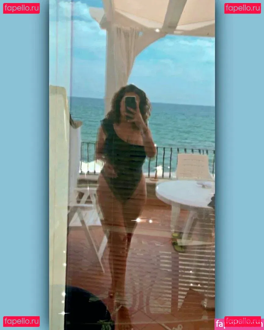 FromRomeToNaples Onlyfans Photo Gallery 