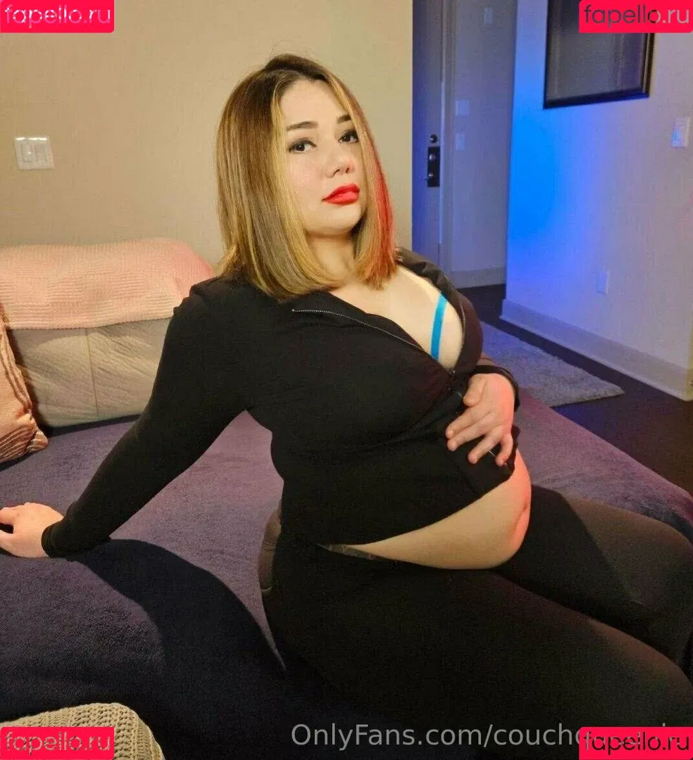couchqueenie Onlyfans Photo Gallery 