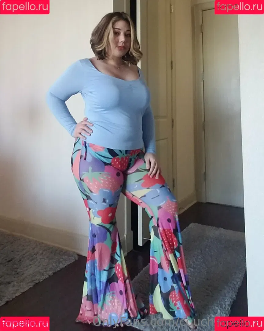couchqueenie Onlyfans Photo Gallery 