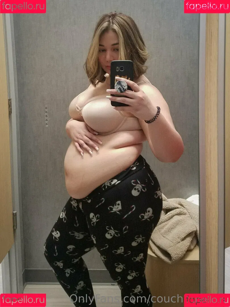couchqueenie Onlyfans Photo Gallery 
