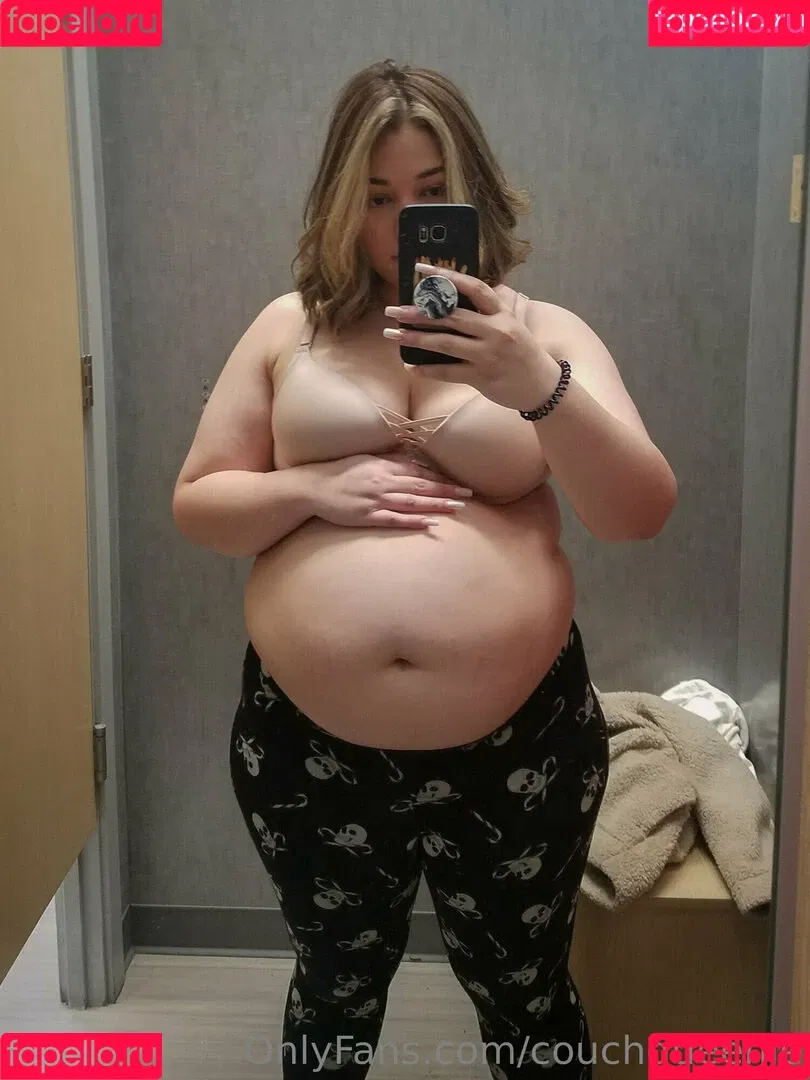 couchqueenie Onlyfans Photo Gallery 
