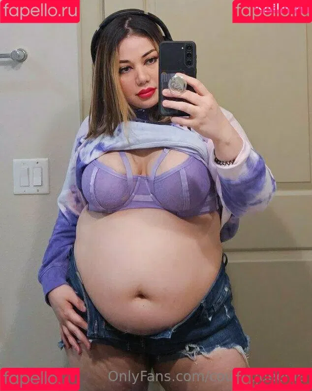 couchqueenie Onlyfans Photo Gallery 