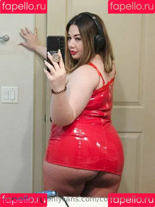 couchqueenie Onlyfans Photo Gallery 
