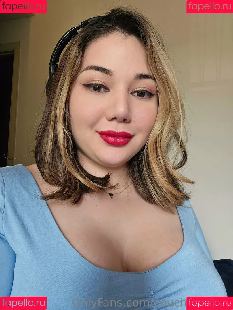 couchqueenie Onlyfans Photo Gallery 