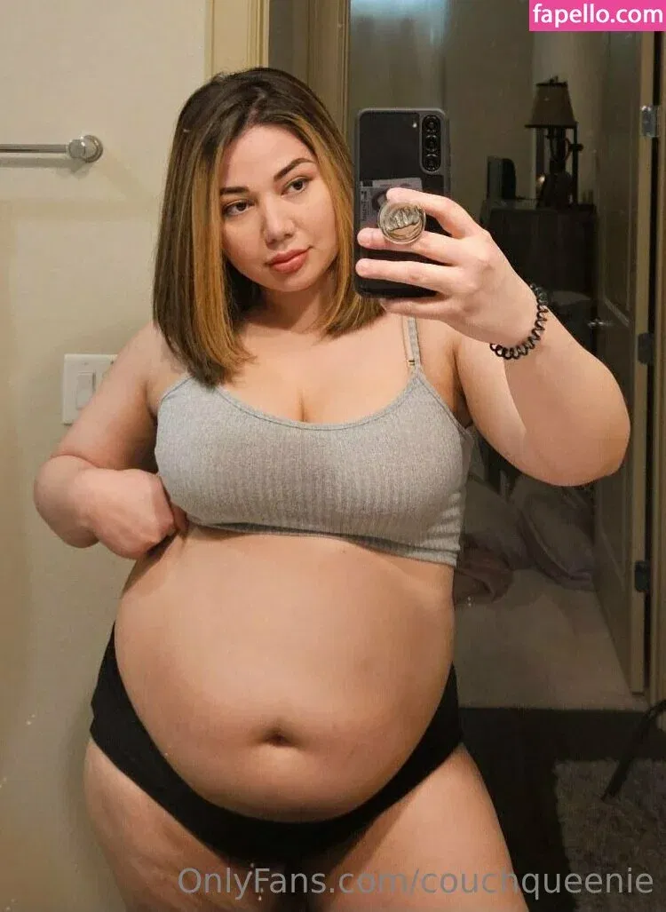 couchqueenie Onlyfans Photo Gallery 