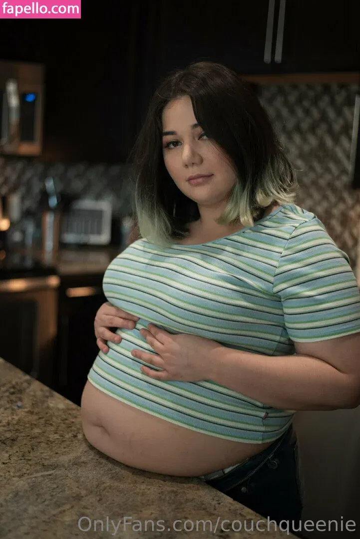 couchqueenie Onlyfans Photo Gallery 