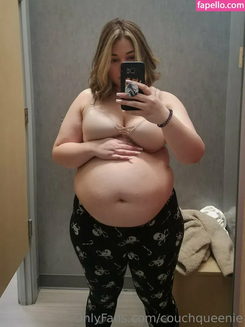 couchqueenie Onlyfans Photo Gallery 