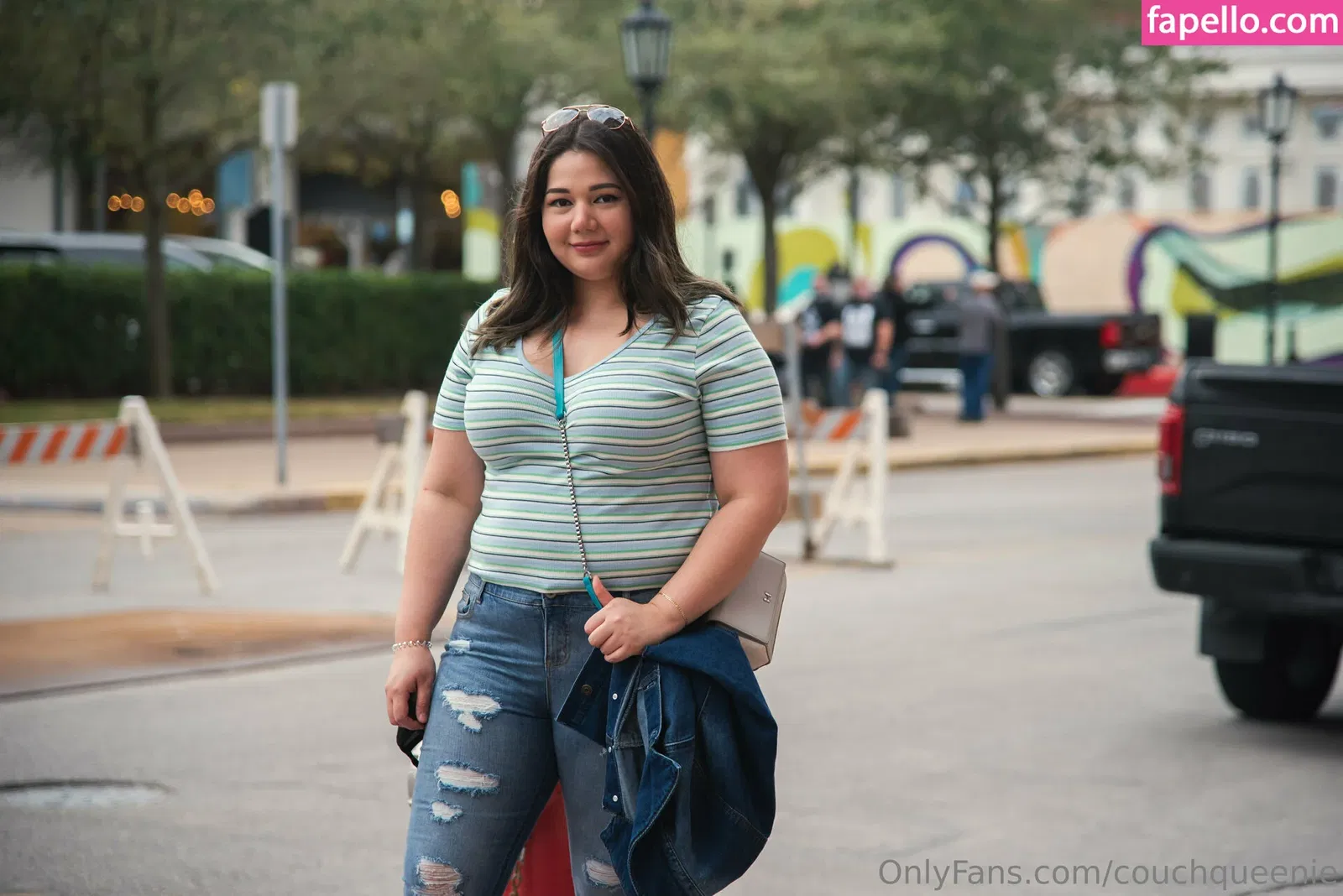 couchqueenie Onlyfans Photo Gallery 