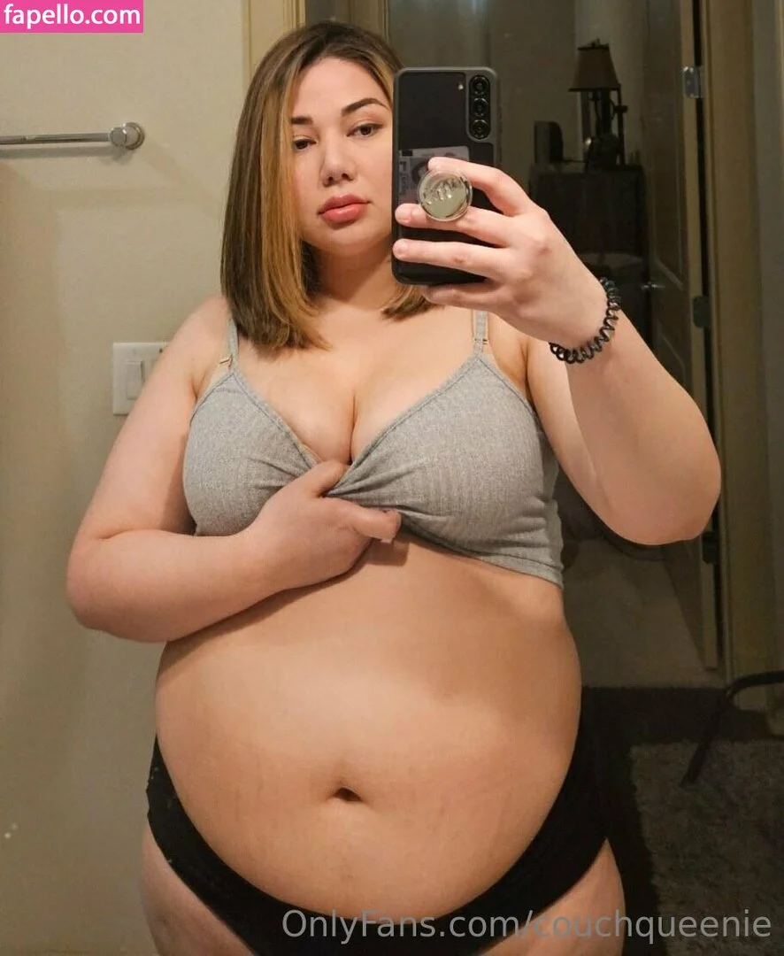 couchqueenie Onlyfans Photo Gallery 