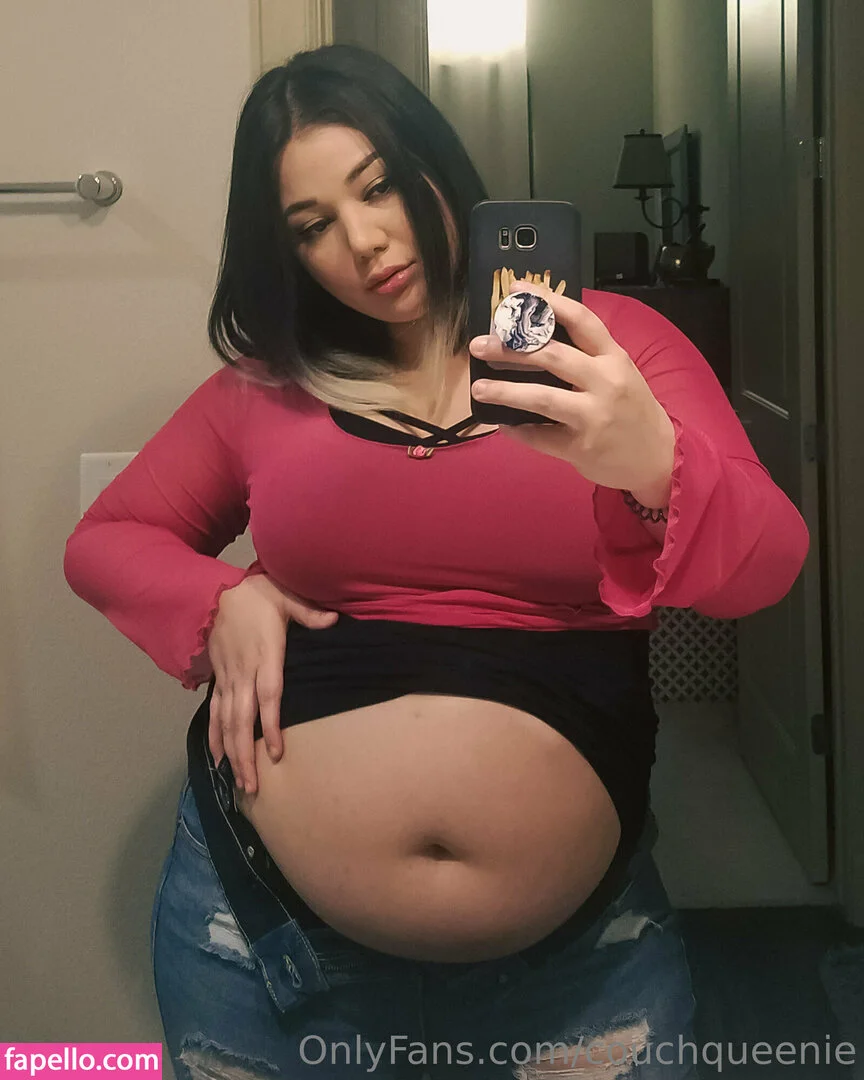 couchqueenie Onlyfans Photo Gallery 