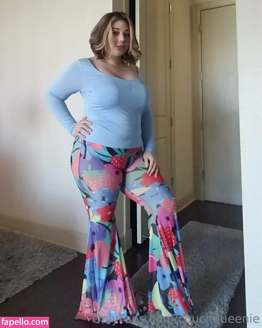 couchqueenie Onlyfans Photo Gallery 