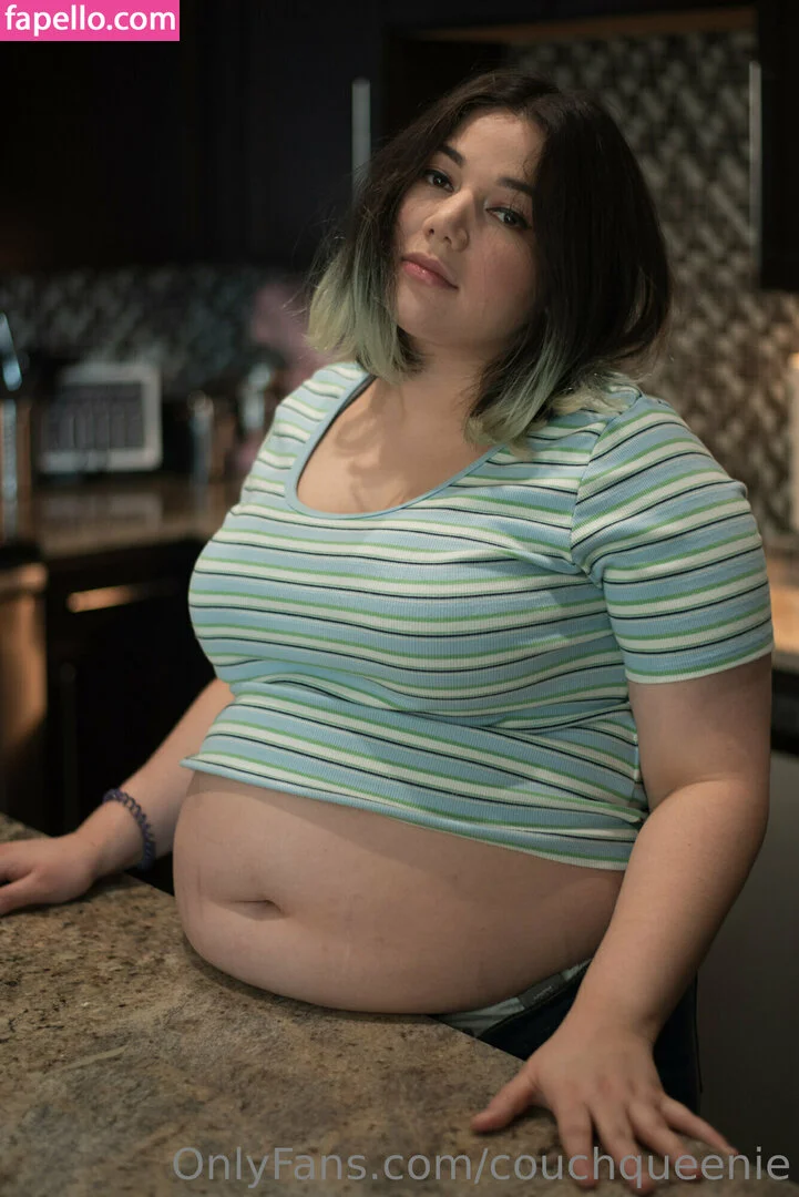 couchqueenie Onlyfans Photo Gallery 