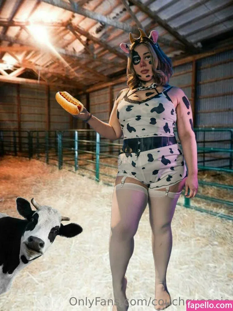 couchqueenie Onlyfans Photo Gallery 