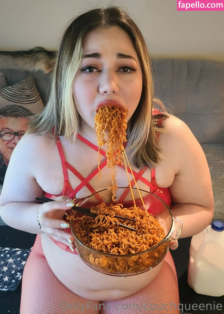 couchqueenie Onlyfans Photo Gallery 