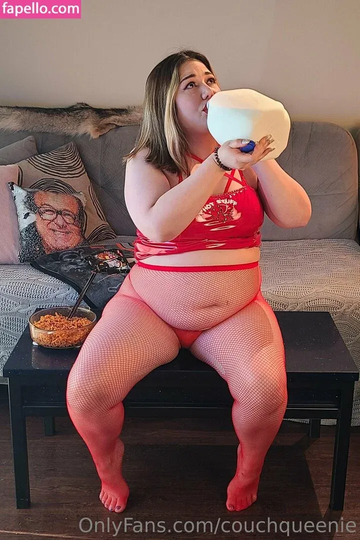 couchqueenie Onlyfans Photo Gallery 