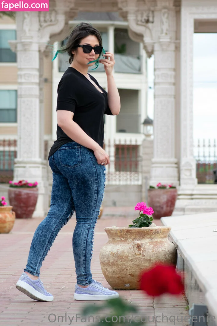 couchqueenie Onlyfans Photo Gallery 