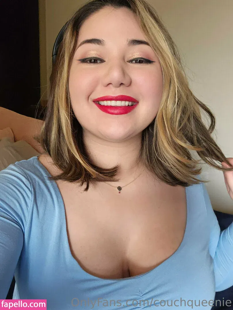 couchqueenie Onlyfans Photo Gallery 