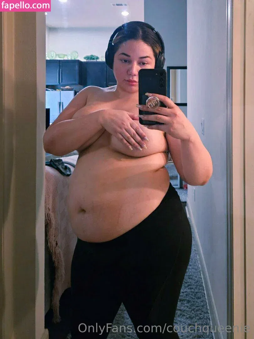 couchqueenie Onlyfans Photo Gallery 