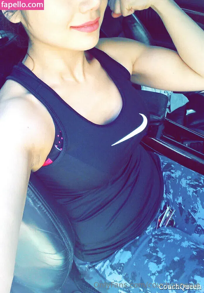 couchqueenie Onlyfans Photo Gallery 