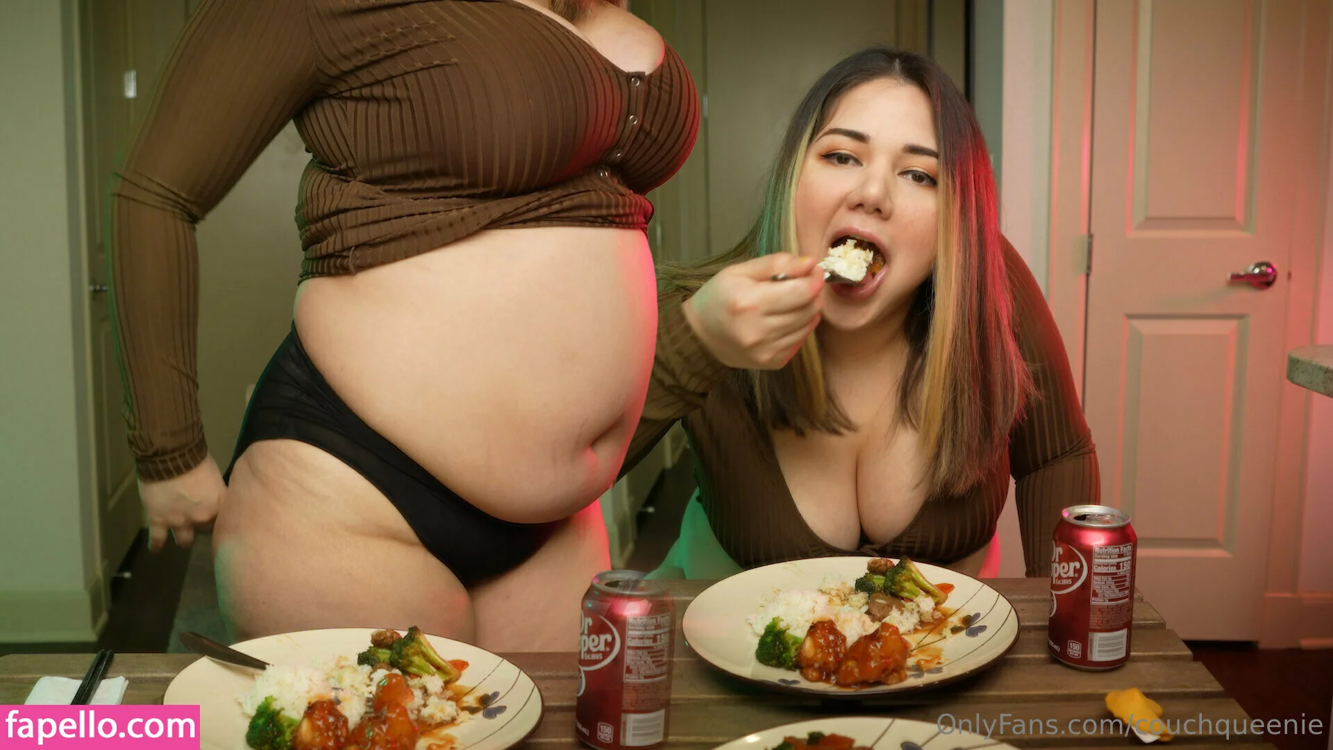 couchqueenie Onlyfans Photo Gallery 