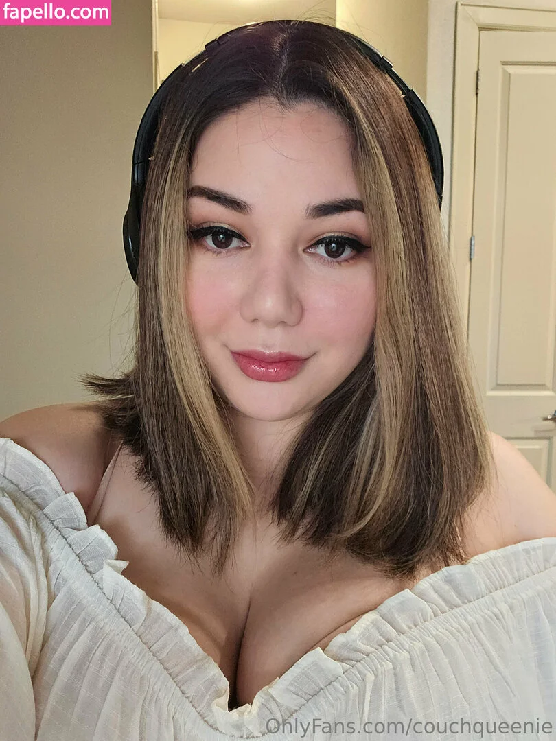 couchqueenie Onlyfans Photo Gallery 