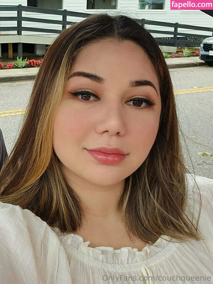 couchqueenie Onlyfans Photo Gallery 