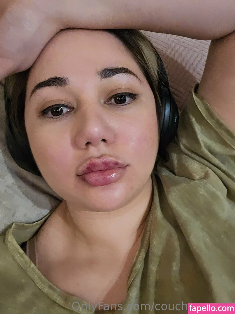 couchqueenie Onlyfans Photo Gallery 