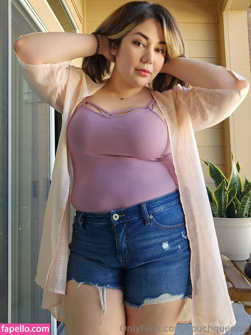 couchqueenie Onlyfans Photo Gallery 