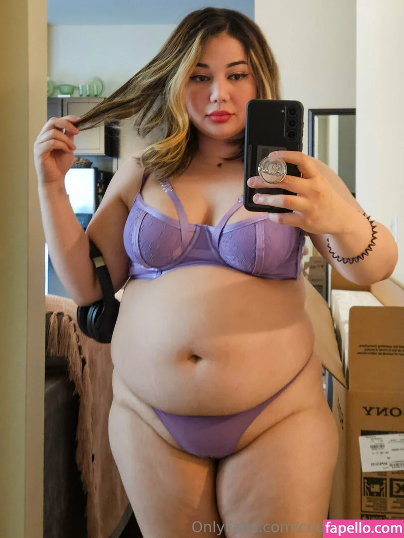 couchqueenie Onlyfans Photo Gallery 