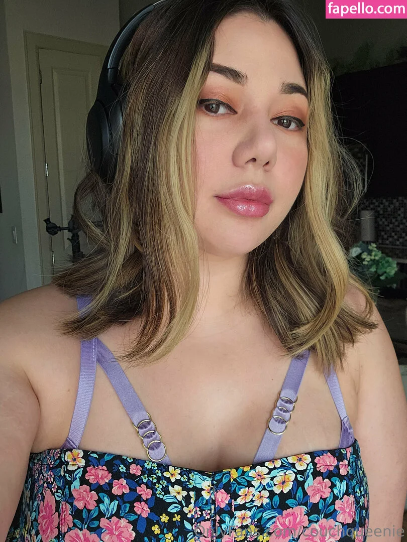 couchqueenie Onlyfans Photo Gallery 