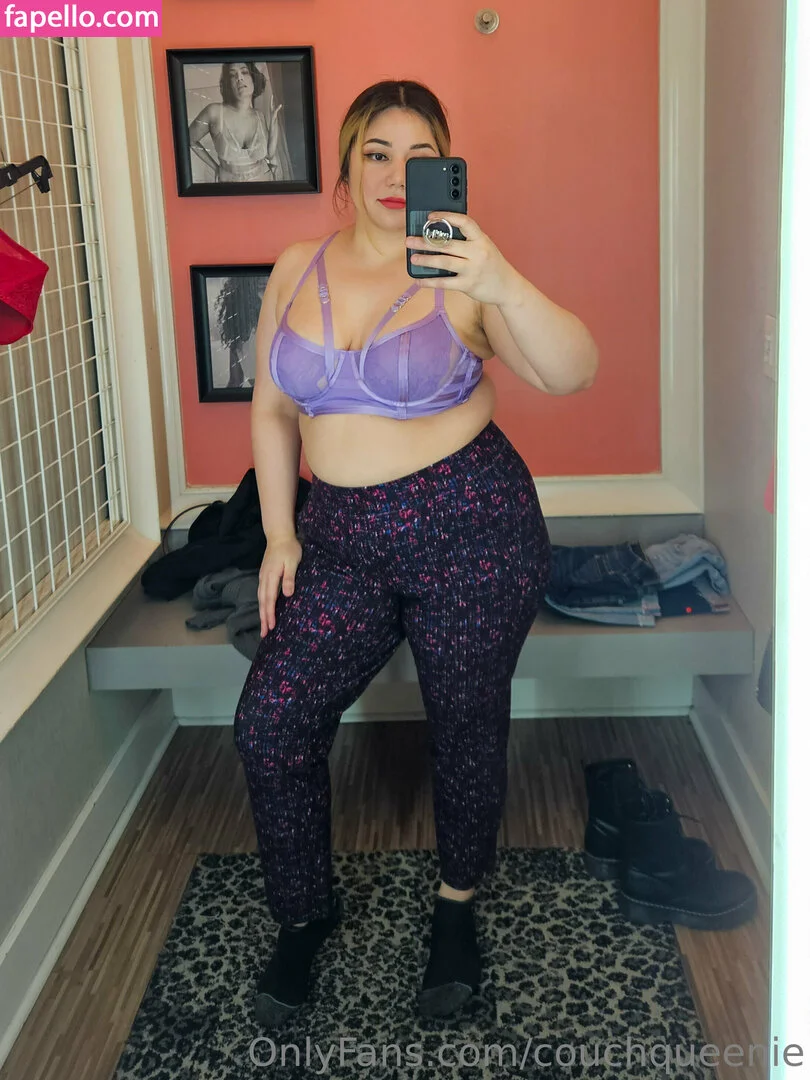 couchqueenie Onlyfans Photo Gallery 