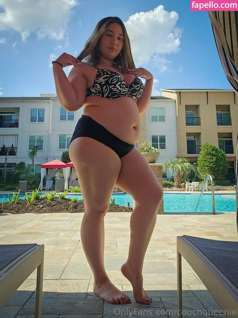 couchqueenie Onlyfans Photo Gallery 