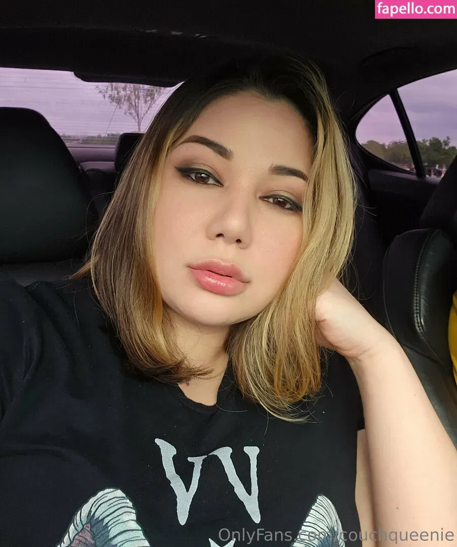 couchqueenie Onlyfans Photo Gallery 