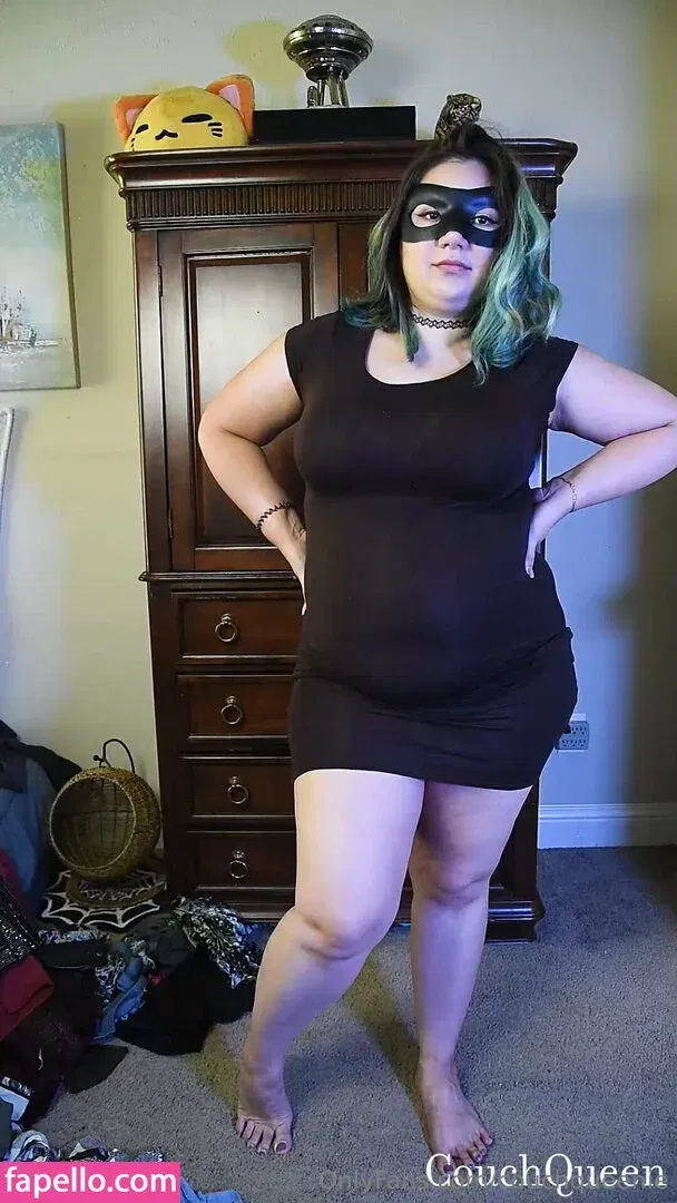 couchqueenie Onlyfans Photo Gallery 