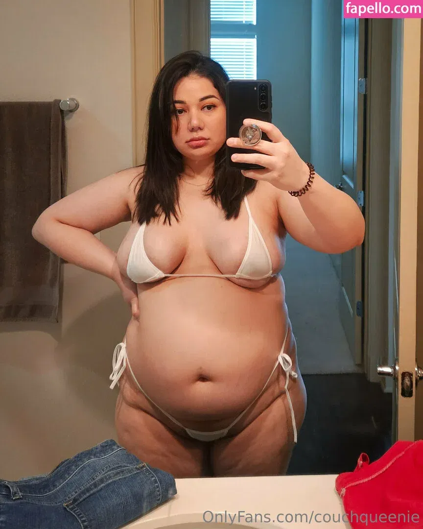couchqueenie Onlyfans Photo Gallery 