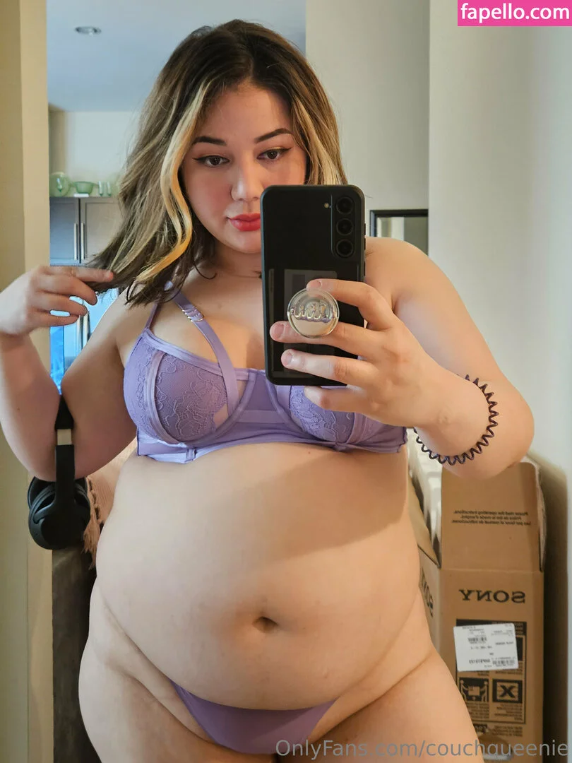 couchqueenie Onlyfans Photo Gallery 