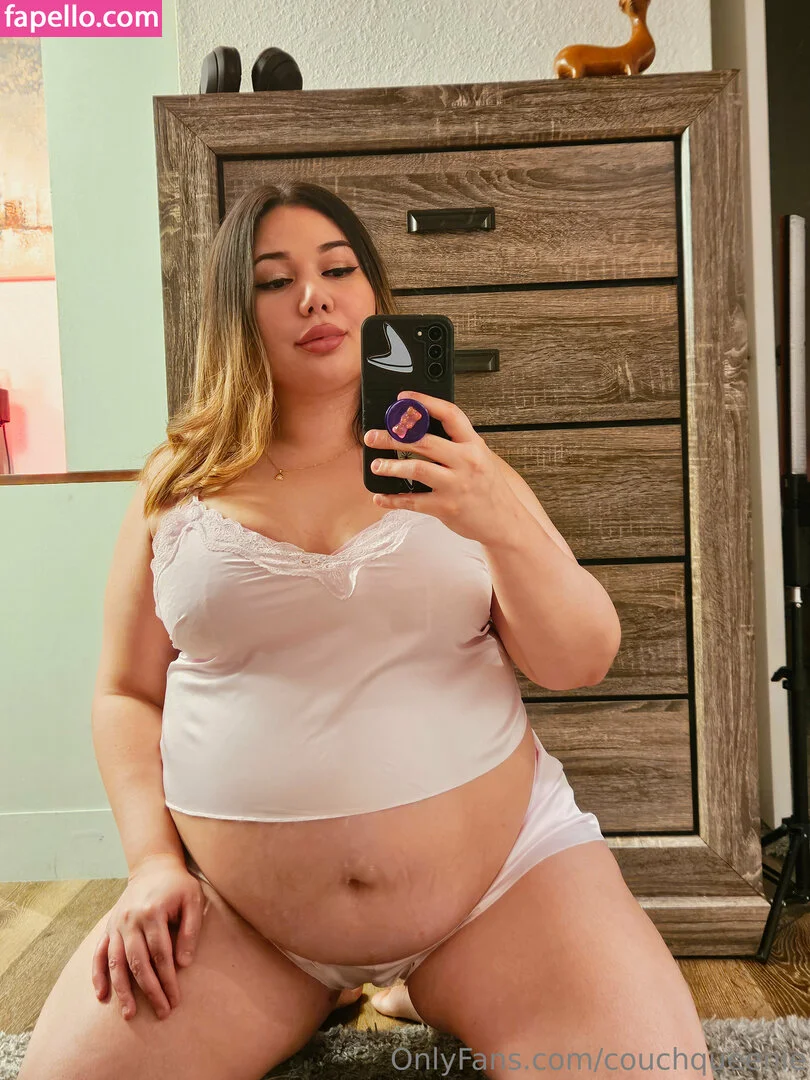 couchqueenie Onlyfans Photo Gallery 