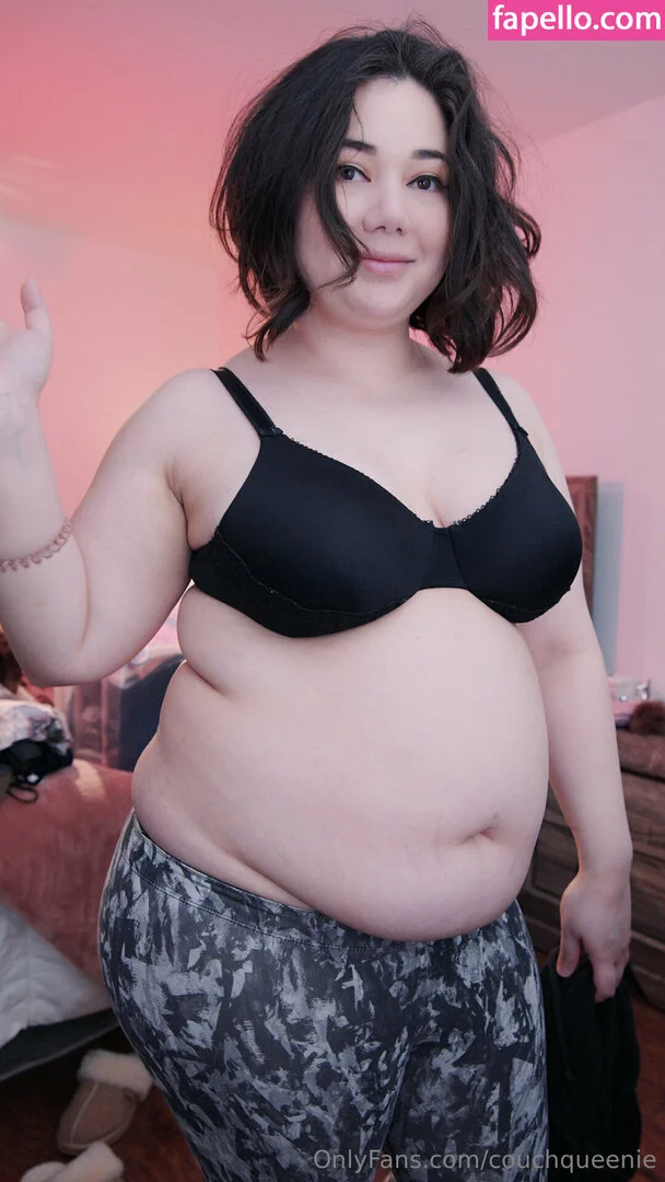 couchqueenie Onlyfans Photo Gallery 
