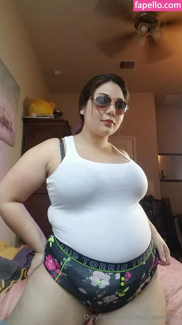 couchqueenie Onlyfans Photo Gallery 