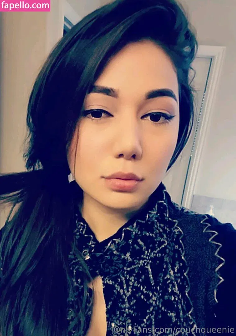 couchqueenie Onlyfans Photo Gallery 