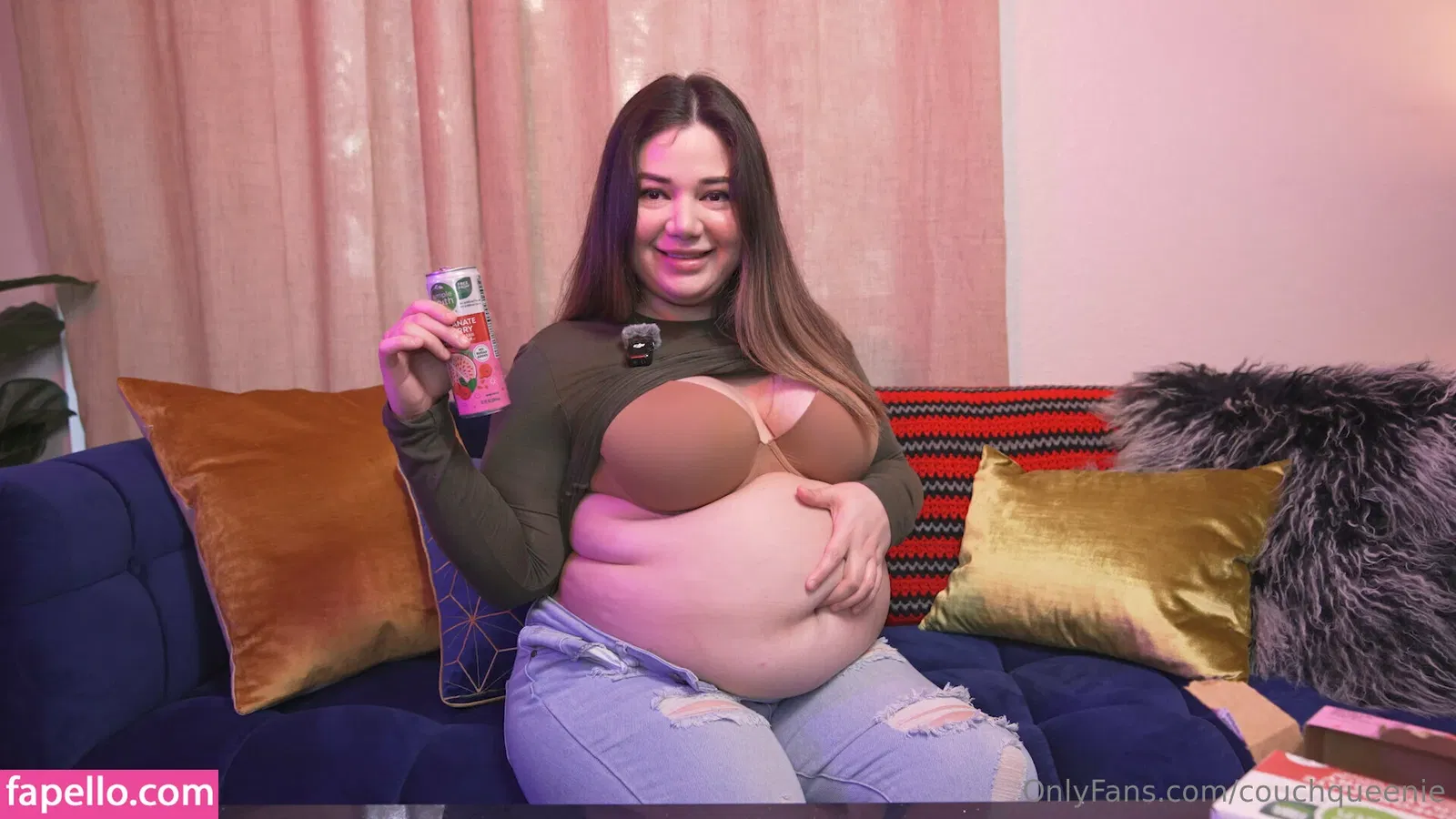 couchqueenie Onlyfans Photo Gallery 