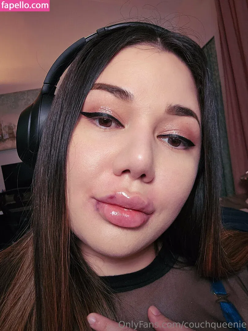 couchqueenie Onlyfans Photo Gallery 