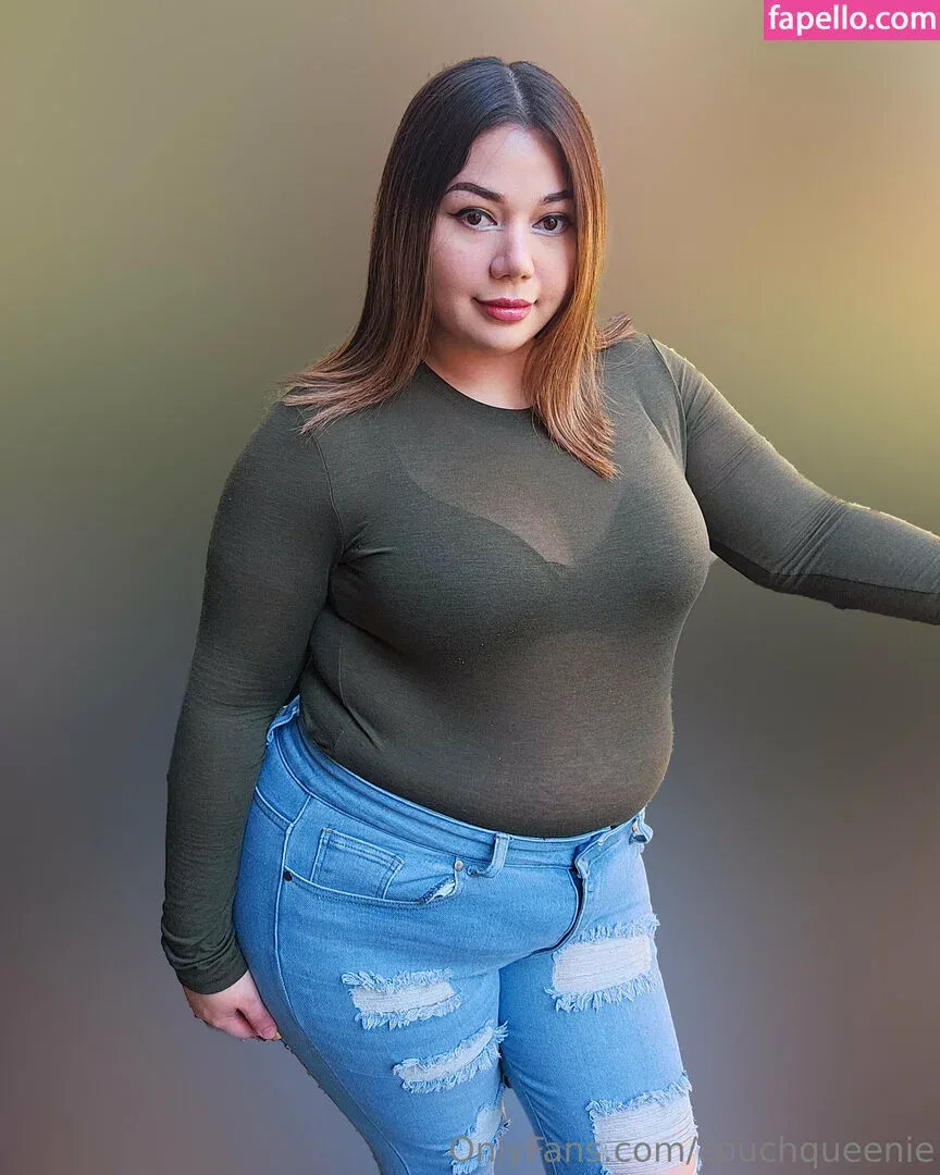 couchqueenie Onlyfans Photo Gallery 