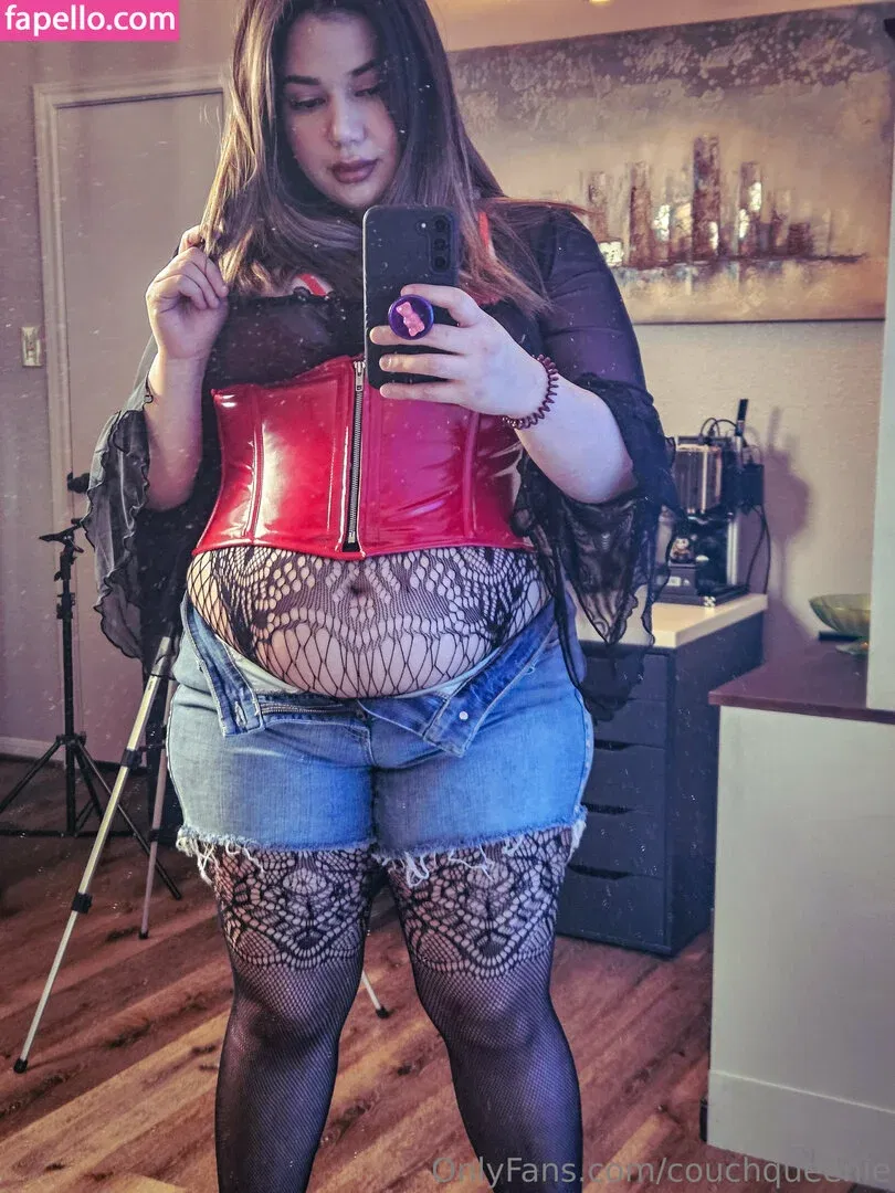 couchqueenie Onlyfans Photo Gallery 
