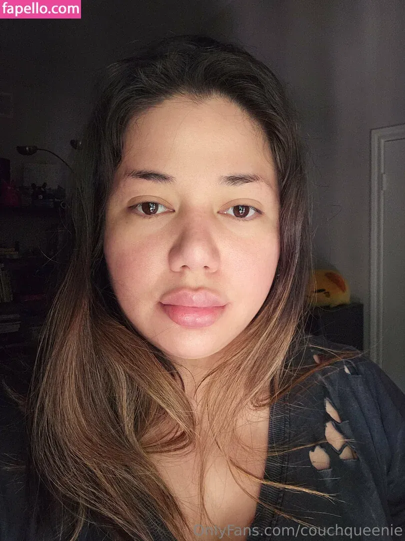 couchqueenie Onlyfans Photo Gallery 