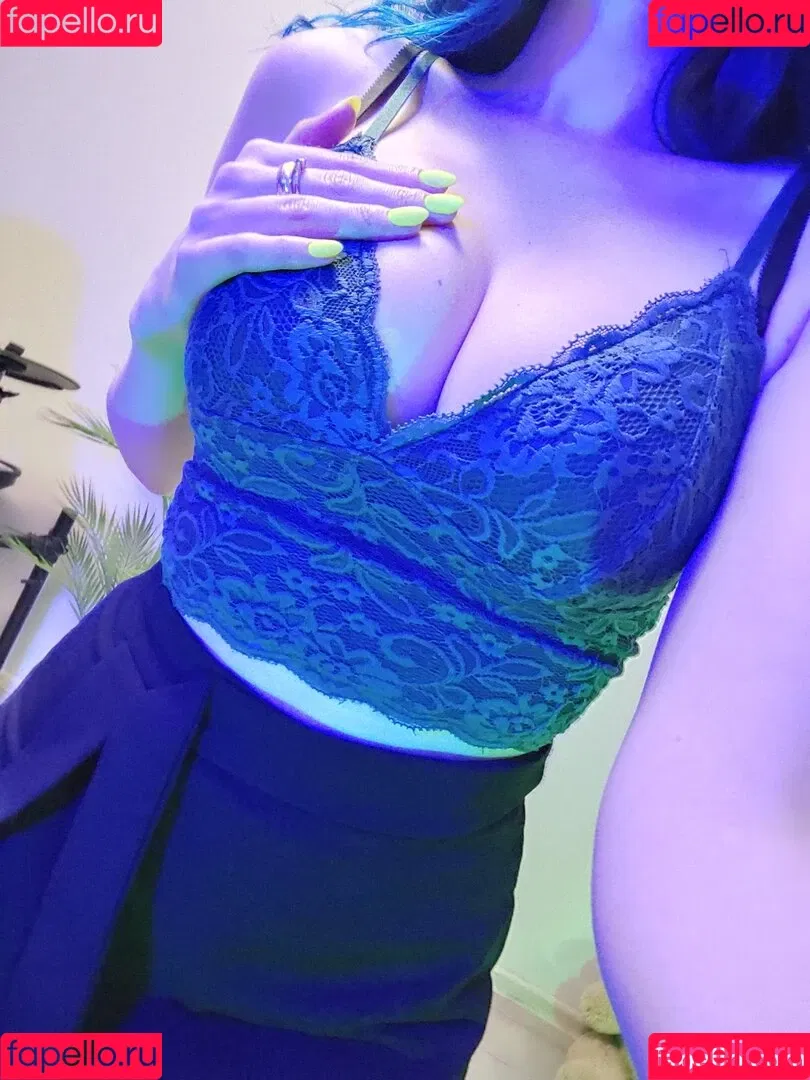 Lipisinkaaa Onlyfans Photo Gallery 