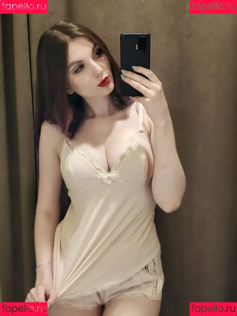Lipisinkaaa Onlyfans Photo Gallery 